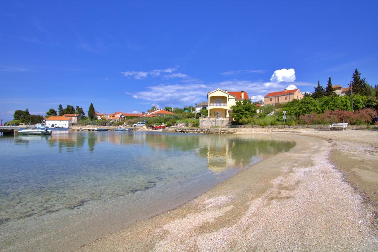 Sunshine Place By The Beach Lukoran Exteriör bild